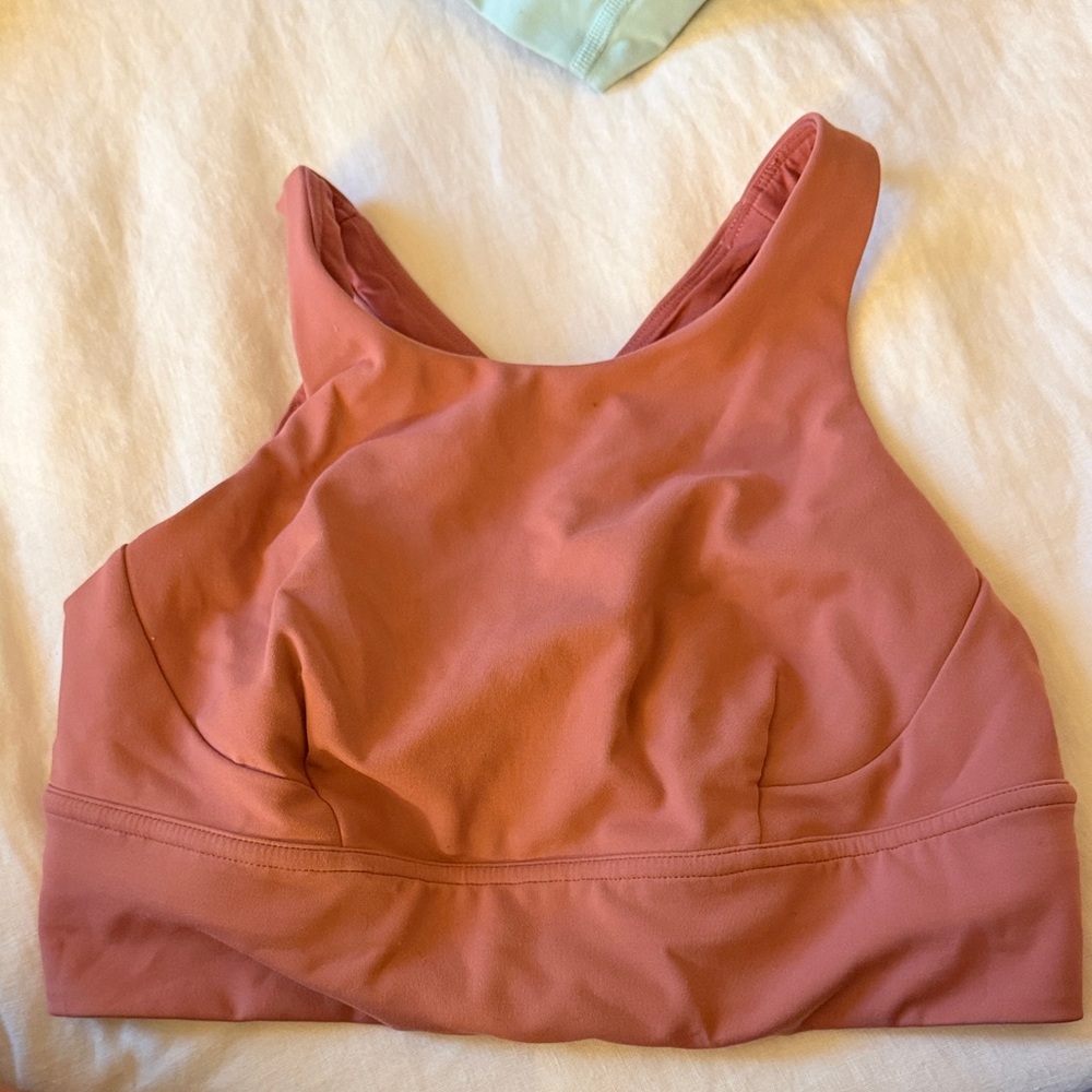 EUC Lululemon wunder train high neck longline bra 8